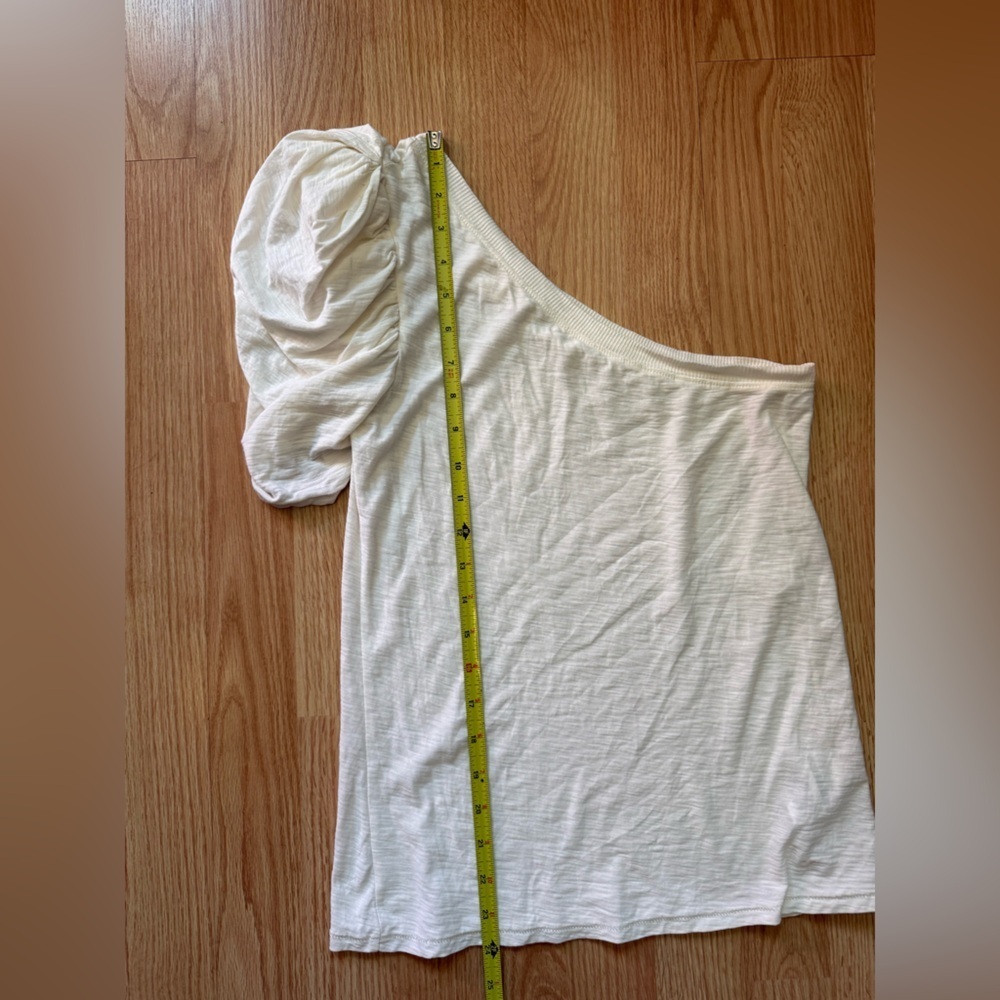 Nation LTD - Raina Balloon Sleeve One Shoulder Tee in White/Cream - Picture 4 of 6